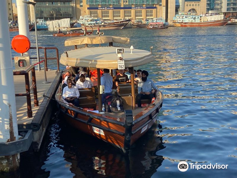 Bur Dubai Abra Dock旅游景点图片
